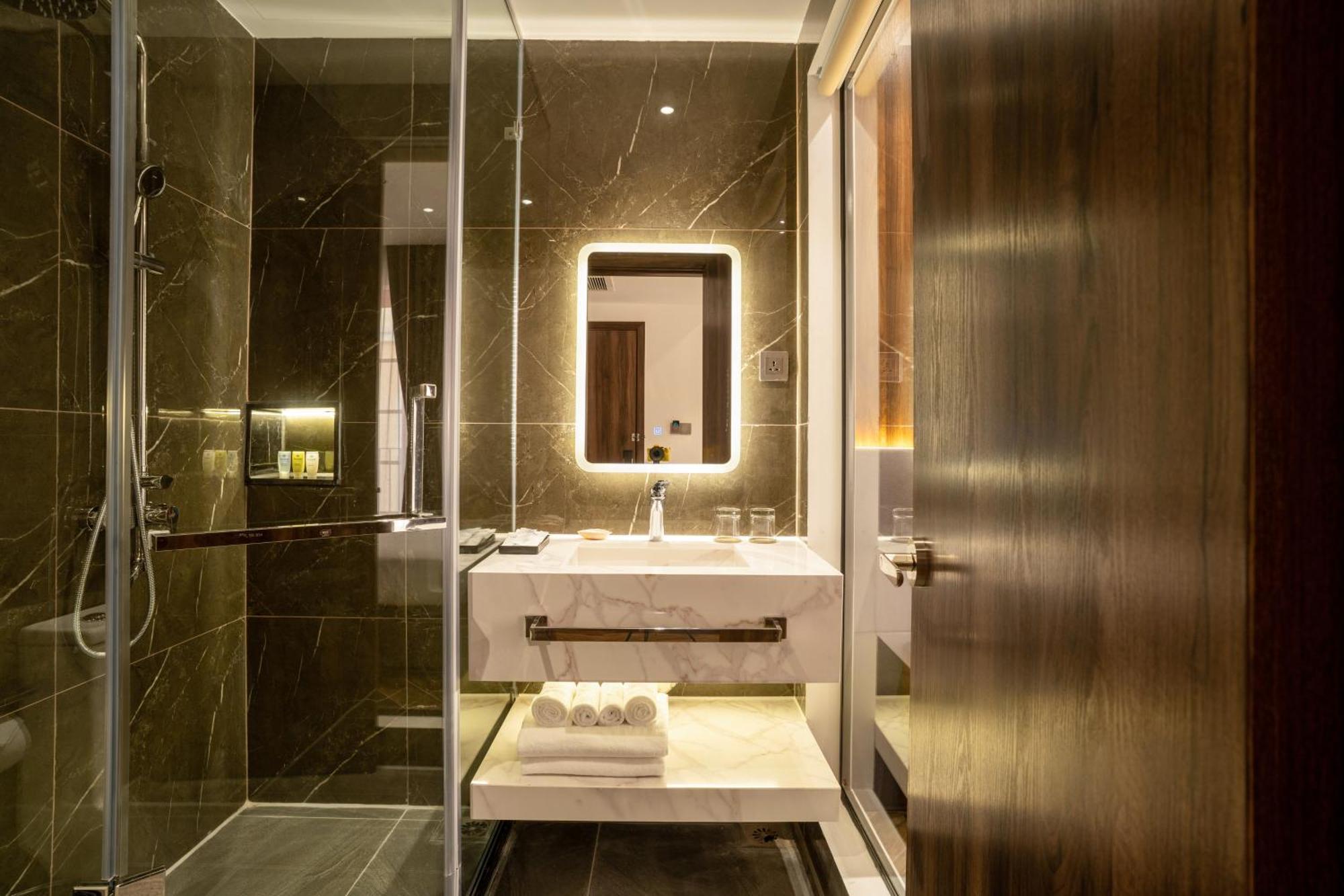 Calidum Phu Quoc Hotel Exterior photo